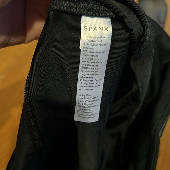 Spanx size small. Black skinny leggings. In great condition. Worn a few times. - Picture 5 of 5
